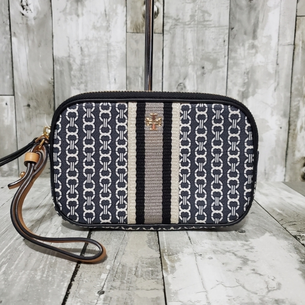 Tory Burch Link wristlet